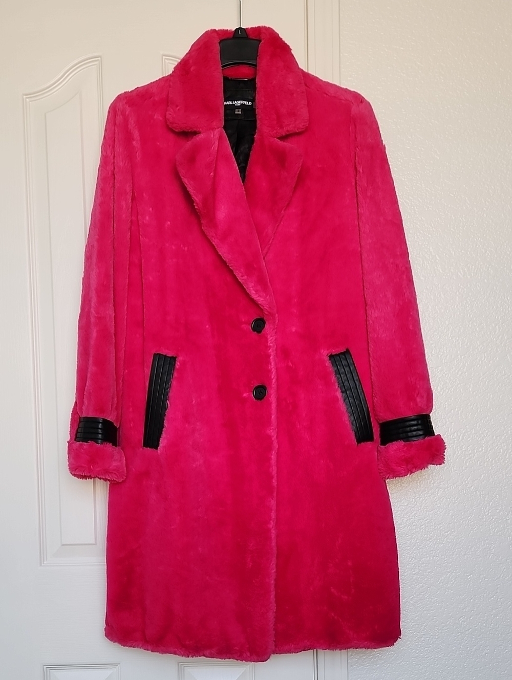 Karl Lagerfeld Fuchsia Pink Plush Coat Jacket Size 6